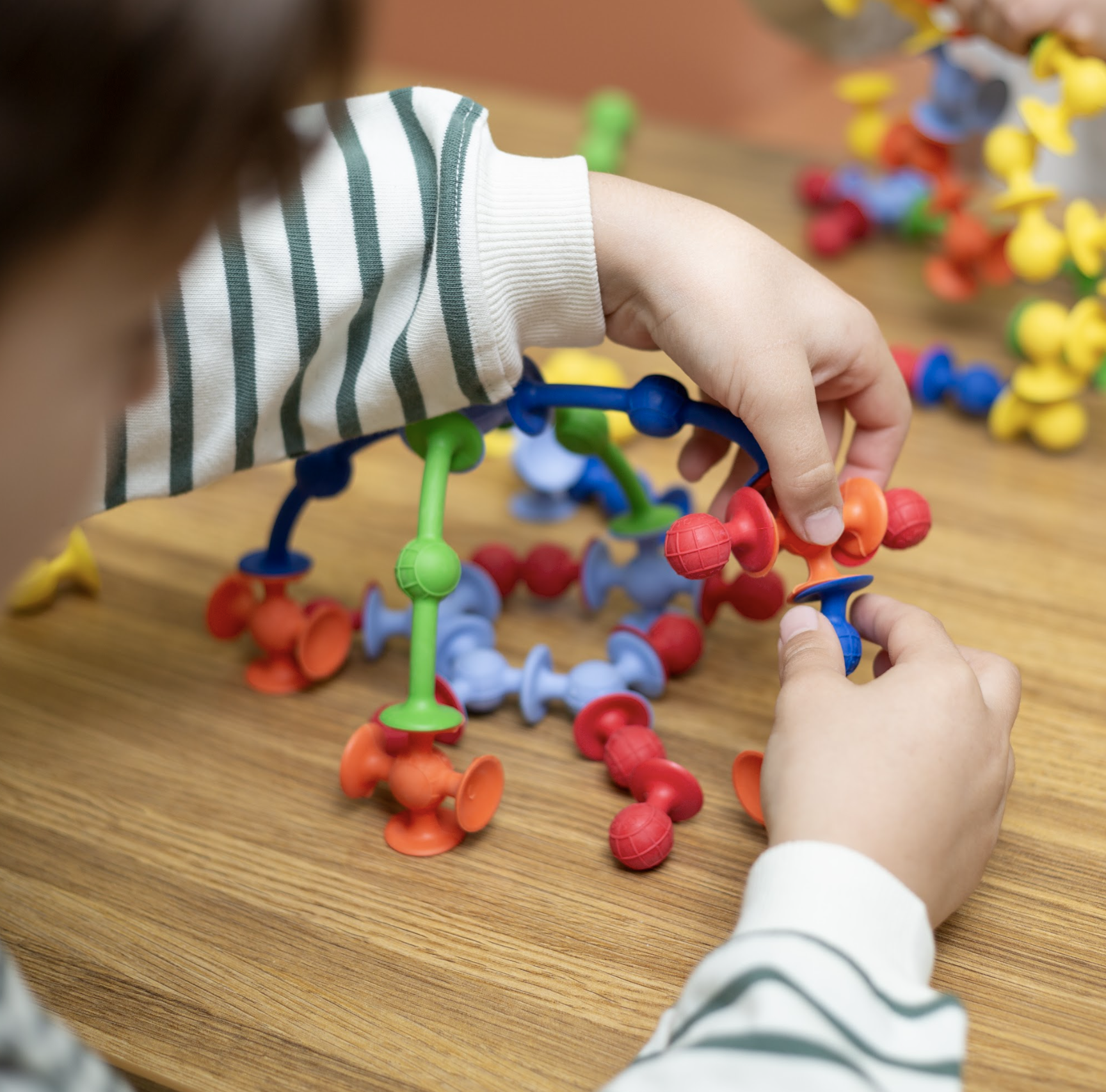 Vakum Molekül Oyuncak Nedir?